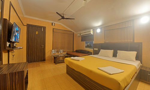 Blue Bay Beach Resort - Mahabalipuram