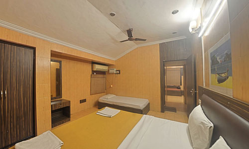 Blue Bay Beach Resort - Mahabalipuram