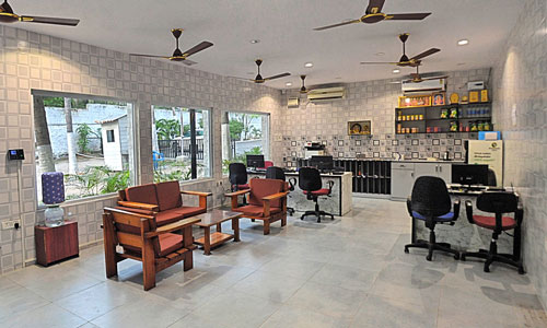 Blue Bay Beach Resort - Mahabalipuram